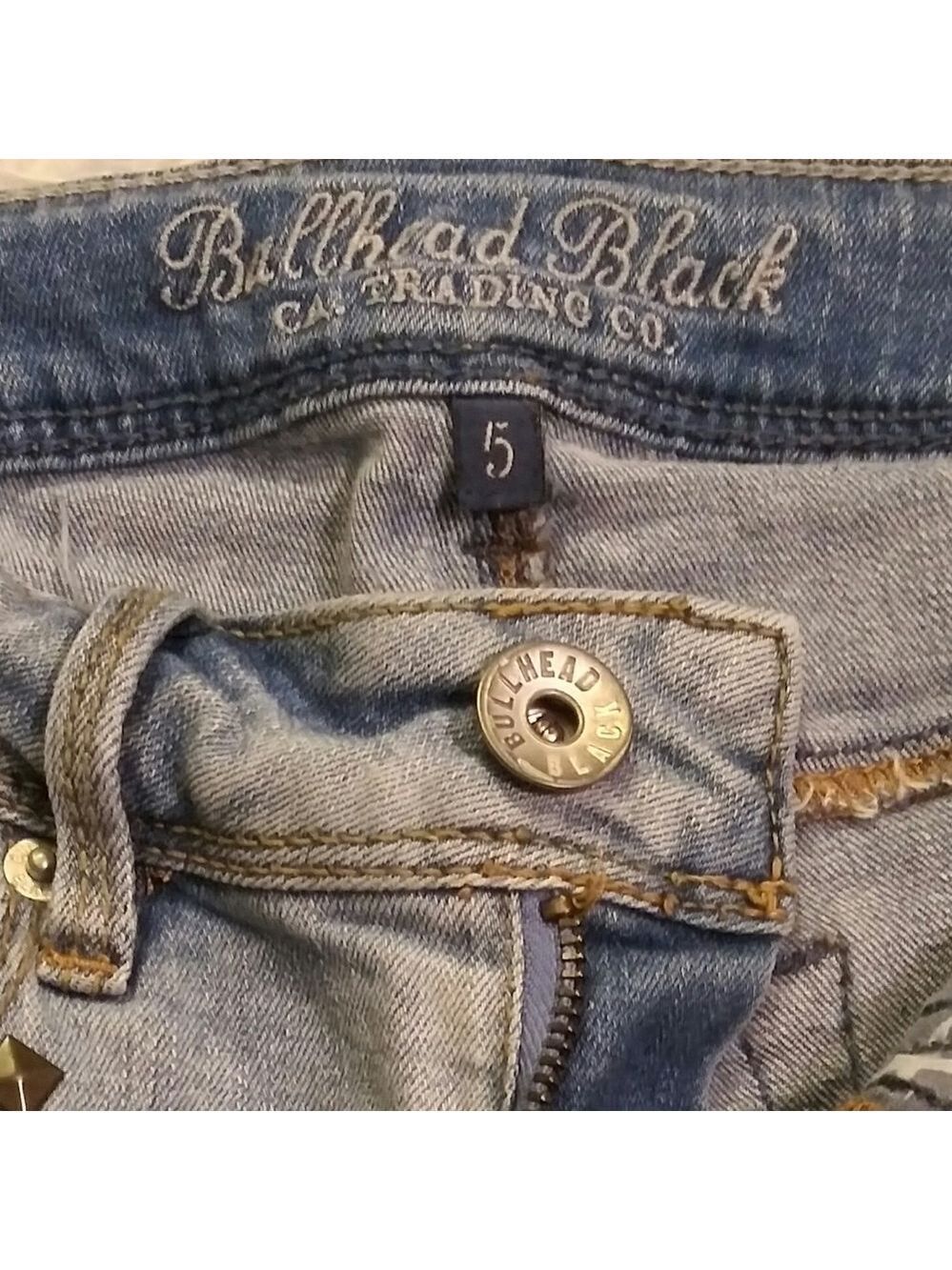 Bullhead Black Skinniest Light Wash Mid Rise Five Pocket Skinny Leg Denim Jean - Picture 6 of 8